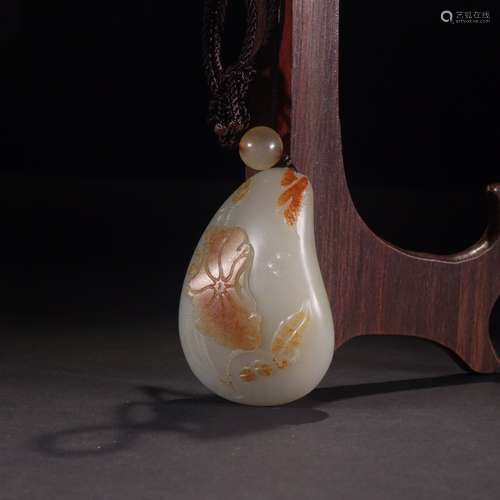 A HETIAN JADE PENDANT