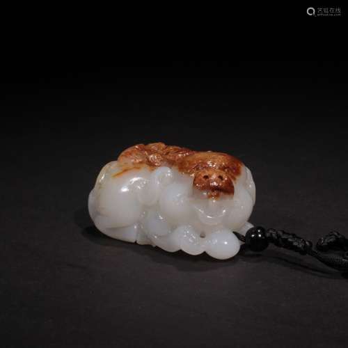 A HETIAN JADE ORNAMENT