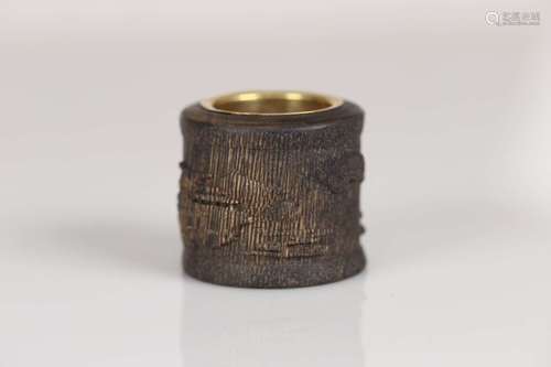 A CHENXIANG WOOD THUMB RING