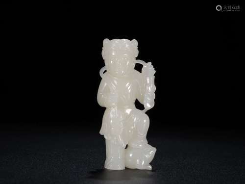 A QING DYNASTY HETIAN JADE ORNAMENT