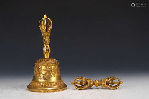 PAIR OF QING DYNASTY GILT BRONZE VAJRAS