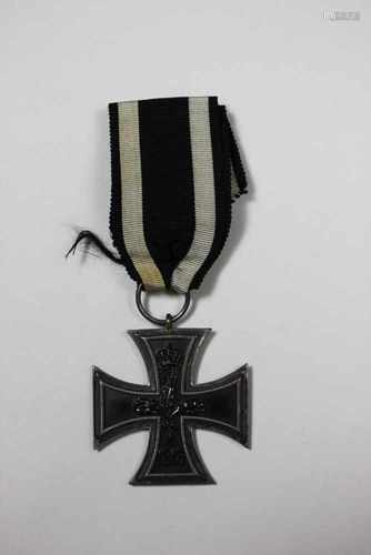 Eisernes Kreuz 1813/1914, 2. Klasse, der Kern mit vollständiger Schwärzung, Herstellermarke im