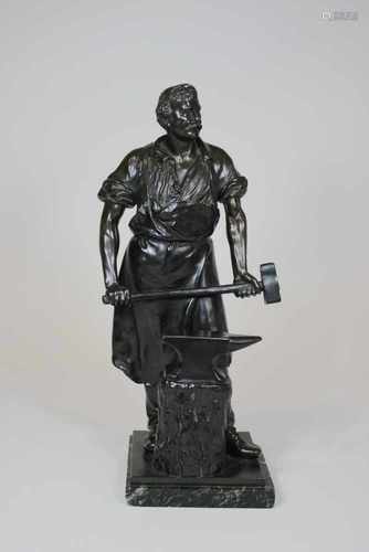 August Schmiemann (Münster, 1826 - 1927), Der Schmied, patinierte Bronze, auf Sockel bezeichnet: