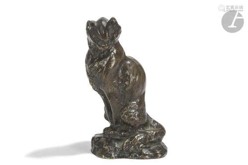 THOMAS FRANÇOIS CARTIER (1879-1943) Chat assis Sculpture. Épreuve en bronze patiné brun nuancé.