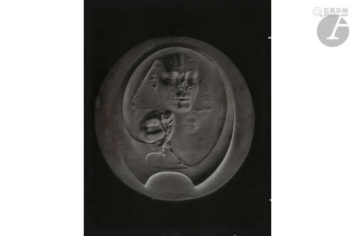 ARCHIVES RENÉ LALIQUE (1860-1945) Femme au sphinx, couples, nymphes, gargouilles, baigneuses,