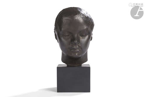 JEAN CARTON (1912-1988) La jeune flûtiste, le modèle créé vers [1935-37] épreuve n° 3/8 Portrait