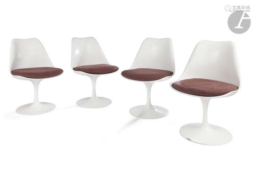 EERO SAARINEN (1910-1961) DESIGNER & KNOLL INTERNATIONAL ÉDITEUR Tulip, le modèle créé en [1956]