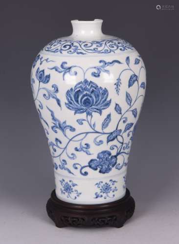 Fine And Rare Blue & White Porcelain Meiping Vase