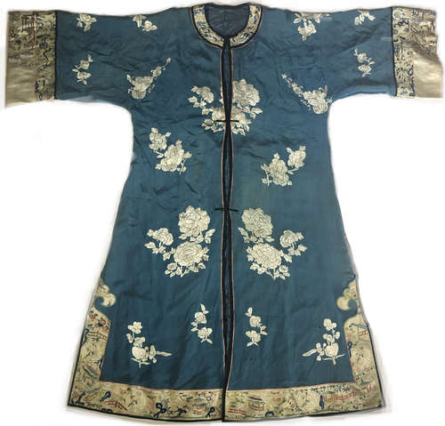 Chinese Blue Silk Embroidered Robe