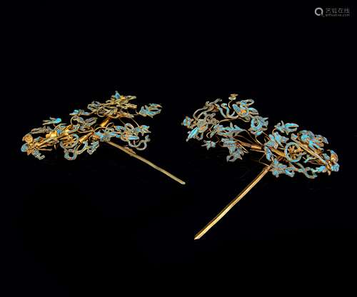 A Pair Of Gilt Silver Kingfisher Hair Pins