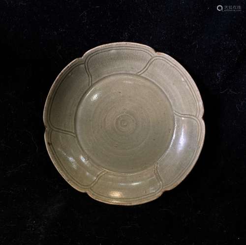 Chinese Celadon Glazed Lobed Porcelain Bowl