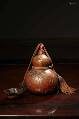 Chinese Qing Dynasty Lacquer Gourd Painted