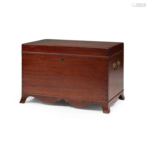 Miniature Federal walnut blanket chest, late…