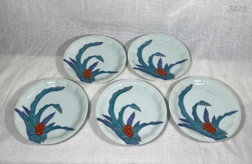 Japanese Kakeimon Porcelain Dishes - Set of Fi…