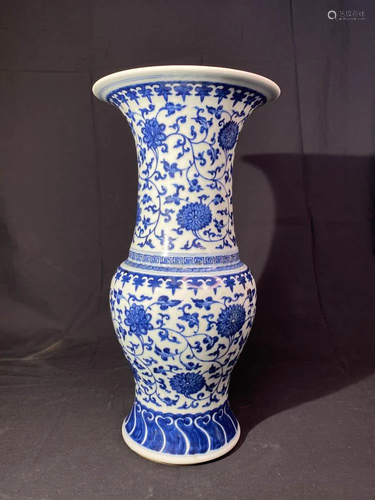 Chinese Blue White Porcelain Vase with Buddh…