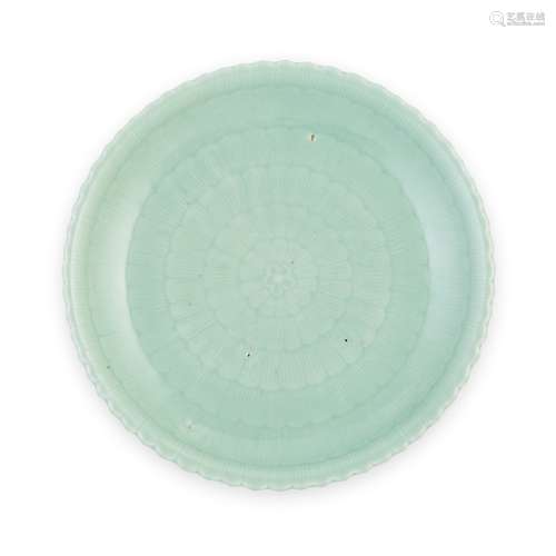 PALE-CELADON-GLAZED 'CHRYSANTHEMUM' PLATE