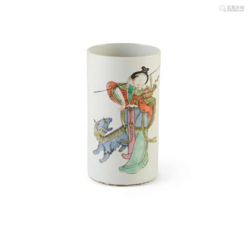 FAMILLE ROSE BRUSH POT