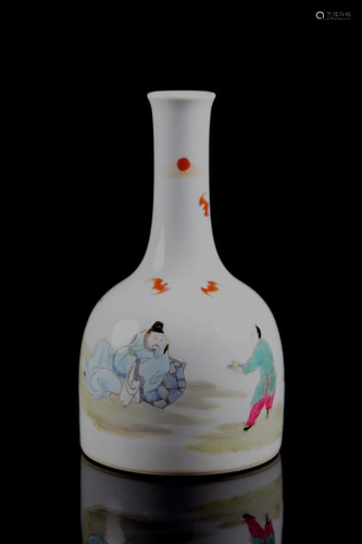 Chinese Famille Rose Porcelain Vase with Mallet…