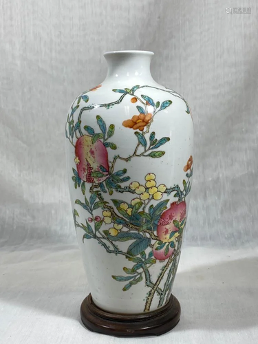 Chinese Famille Rose Porcelain Vase - Pomegranate