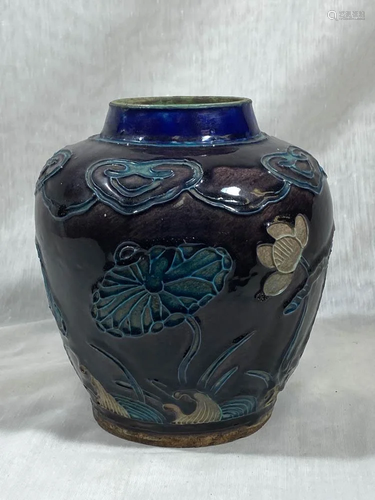 Chinese Fahua Porcelain Vase - Lotus scene