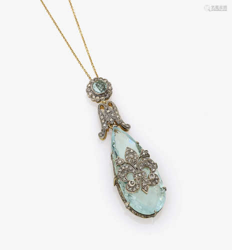 An Aquamarine and Diamond Pendant Necklace