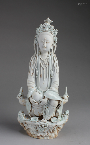 Chinese Porcelain Guanyin Statue