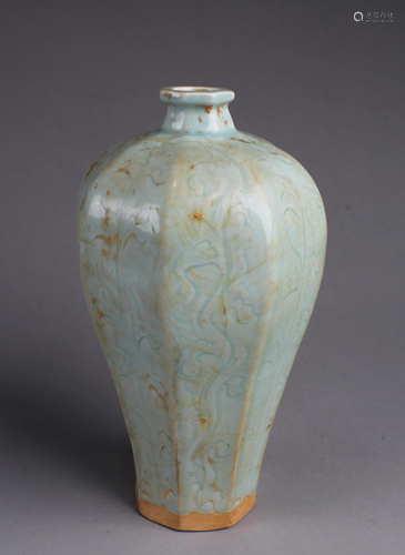 Chinese YingQing Vase