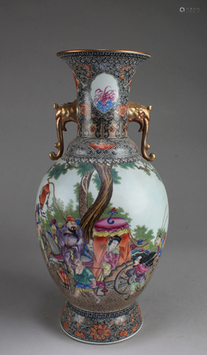 Chinese Porcelain Vase