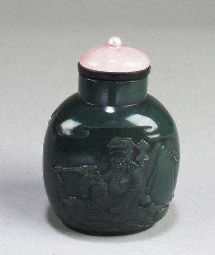 A  Spinach Jade Snuff Bottles