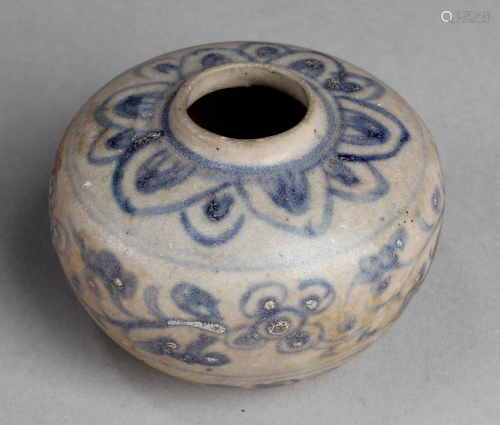 Antique Chinese Blue & White Porcelain Jar, Ming