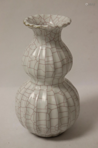 Song style crackle ware vases, 5.85