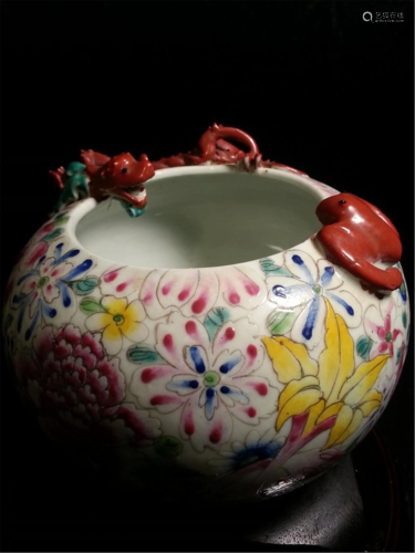 ANTIQUE Famille Rose enameled porcelain b…