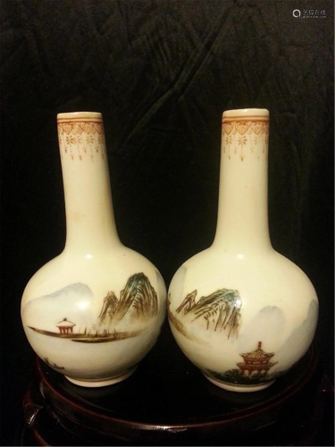 A pair of Chinese Porcelain VASE