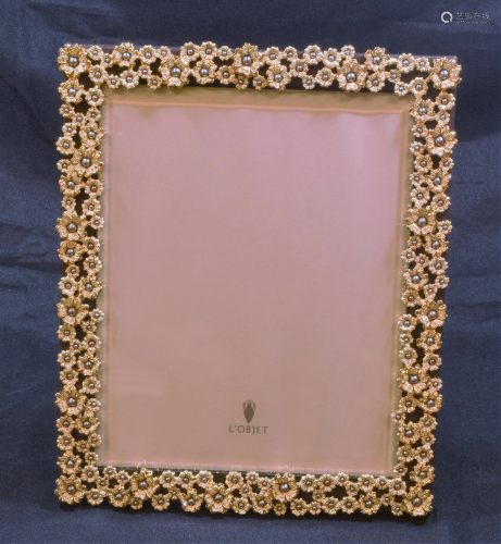 L'Objet F8001L Pearl Flower Gold 8x10 Frame