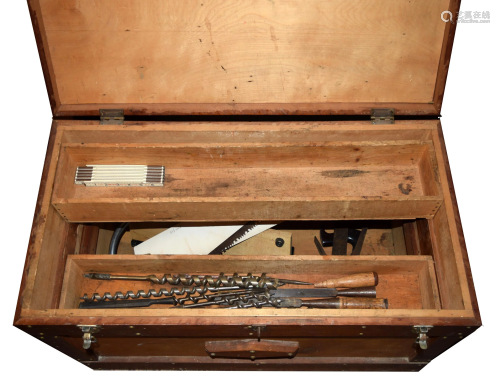 Carpenters Tool Chest with Tools