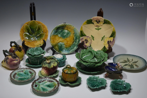 17 French Majolica Fruit-Form Dishes, Wedgw…