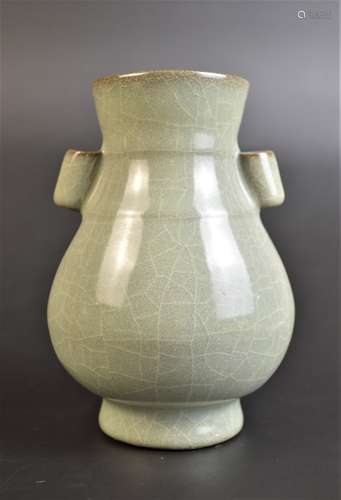 A KUAN-TYPE ARROW VASE SONG DYNASTY