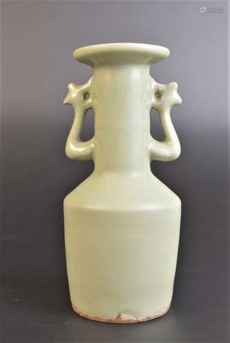 A LONGQUAN CELADON GLAZED VASE SONG DYNASTY