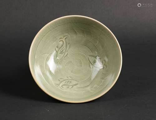 AN INCISED YAOZHOU BOWL