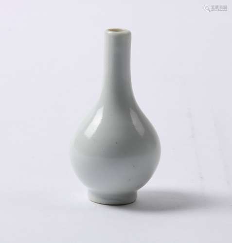 A MONOCHROME PEAR SHAPED VASE