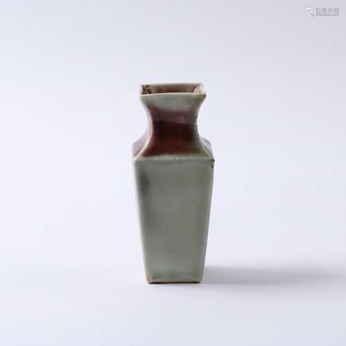 A FLAMBE GLAZED SQUARED VASE QING DYNASTY