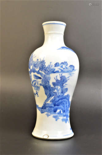 A BLUE AND WHITE BALUSTER VASE QING DYNASTY