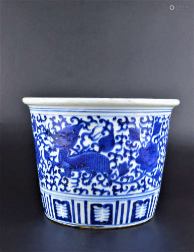 A BLUE AND WHITE JARDINIERE