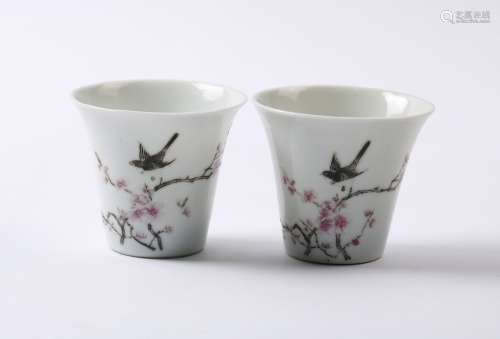 MATCHED PAIR FAMILLE ROSE CUPS REPUBLIC PERIOD