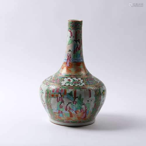 A CANTONESE FAMILLE ROSE BOTTLE VASE QING DYNASTY