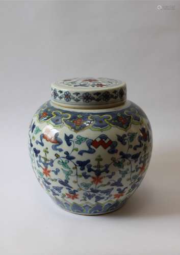 A DOUCAI JAR AND COVER