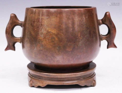 CHINESE BRONZE PATINA CENSER WITH ST…