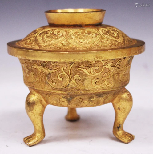 CHINESE GOLD PAINTED CAST METAL FO…