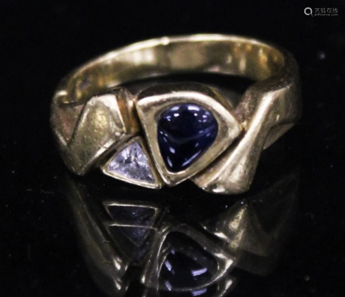 18KT DIAMOND AND SAPPHIRE RING