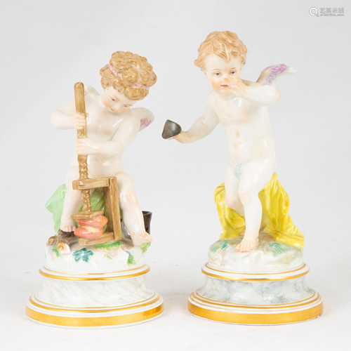 Pair Meissen Puttis